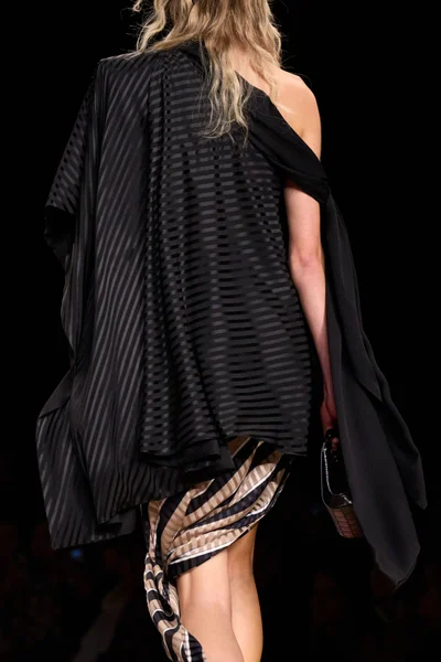 Look 98
